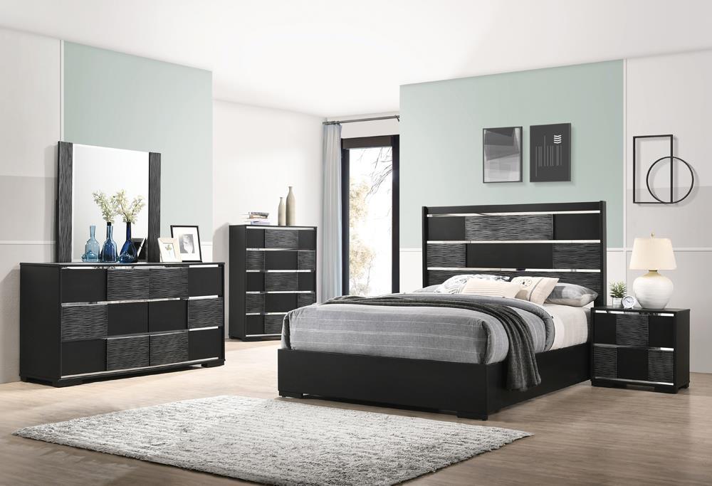 Blacktoft Eastern King Panel Bed Black