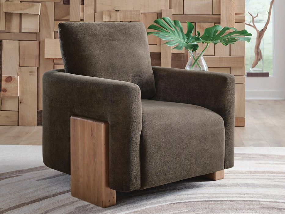 Dairlett Accent Chair