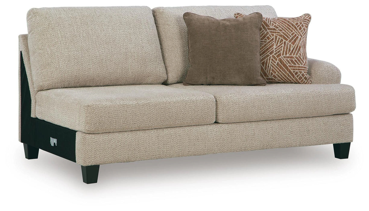 Steelwater Retreat Sectional with Chaise
