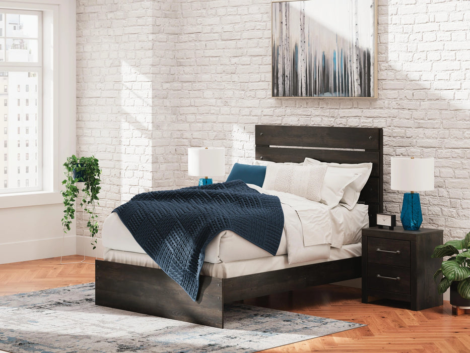 Hollivern Bedroom Set